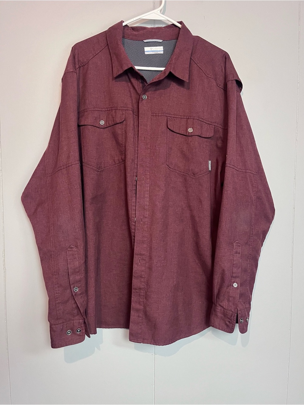 Columbia Men’s XL Burgundy Long Sleeve Utility Outdoor Shirt Mesh Lined